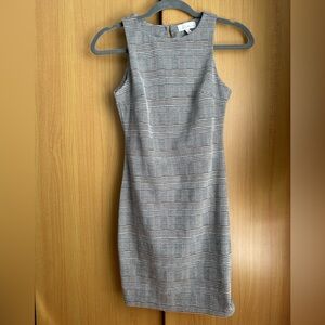 Patterned houndstooth plaid dress size S